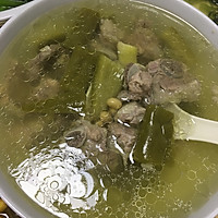黄豆苦瓜排骨汤的做法图解2