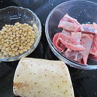 山药黄豆肉骨汤的做法图解1
