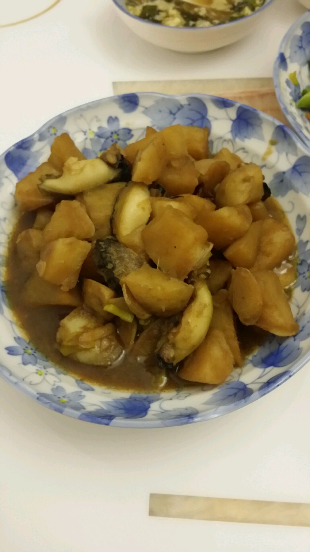 鲍鱼炖土豆的做法图解2