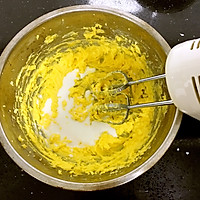 黄金椰蓉球的做法图解4
