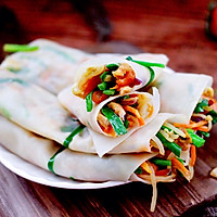 #春季减肥，边吃边瘦#肉丝绿豆芽春饼～饺子皮版的做法图解19
