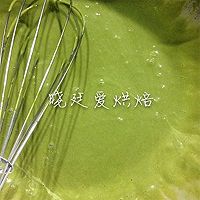 蛋糕卷第二课--抹茶草莓卷的做法图解5