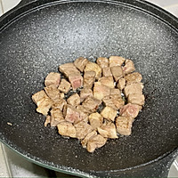 #在家做出五星级牛排#黑椒杏鲍菇牛肉粒的做法图解5