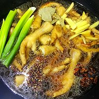 秘制红烧鸡爪的做法图解6