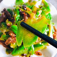 豆鼓鲮鱼炒苦瓜的做法图解9