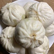 水萝卜叶肉馅包子