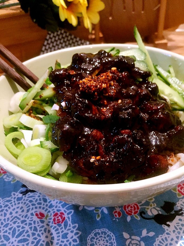 炸酱面的做法