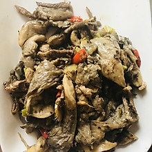 平菇炒肉丝