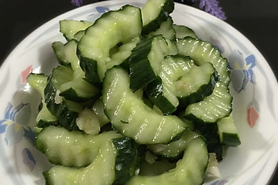 凉拌黄瓜