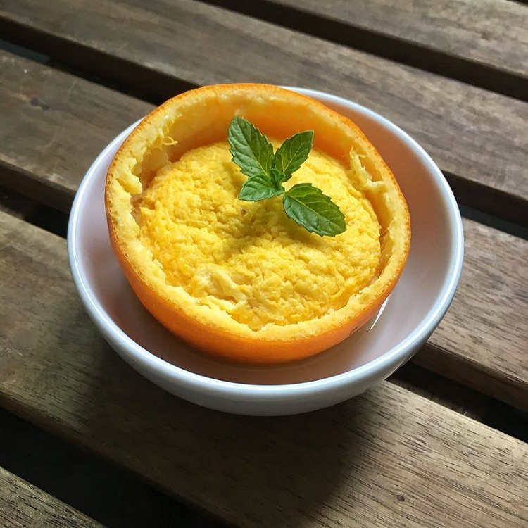 蒸微橙子炖蛋的做法