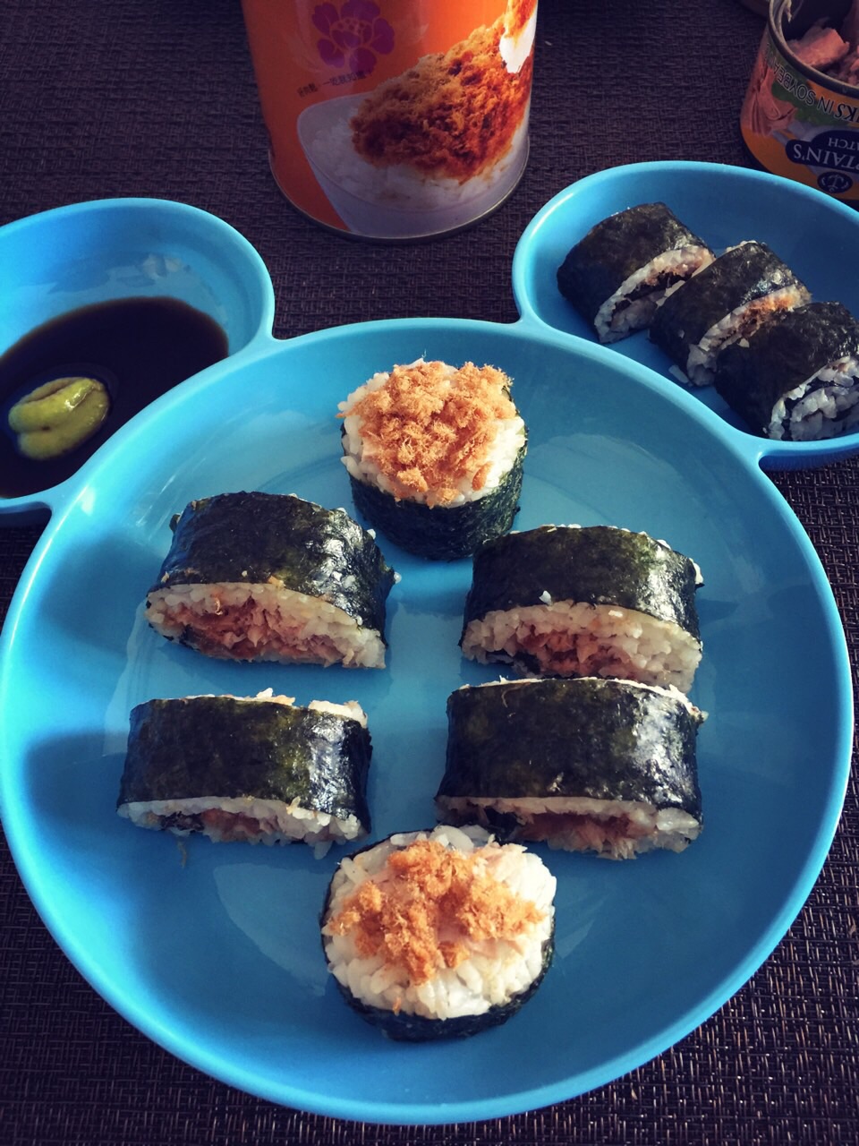 Tuna fish and pine Sushi