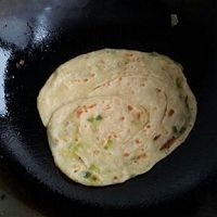 香香葱花饼的做法图解6