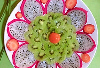 #我们约饭吧#火龙果、泥猴桃、草莓水果拼的做法