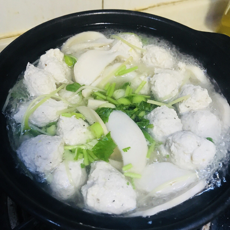减脂鸡肉丸子汤的做法