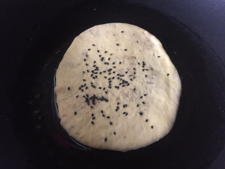 香煎千层鲜肉饼的做法图解9