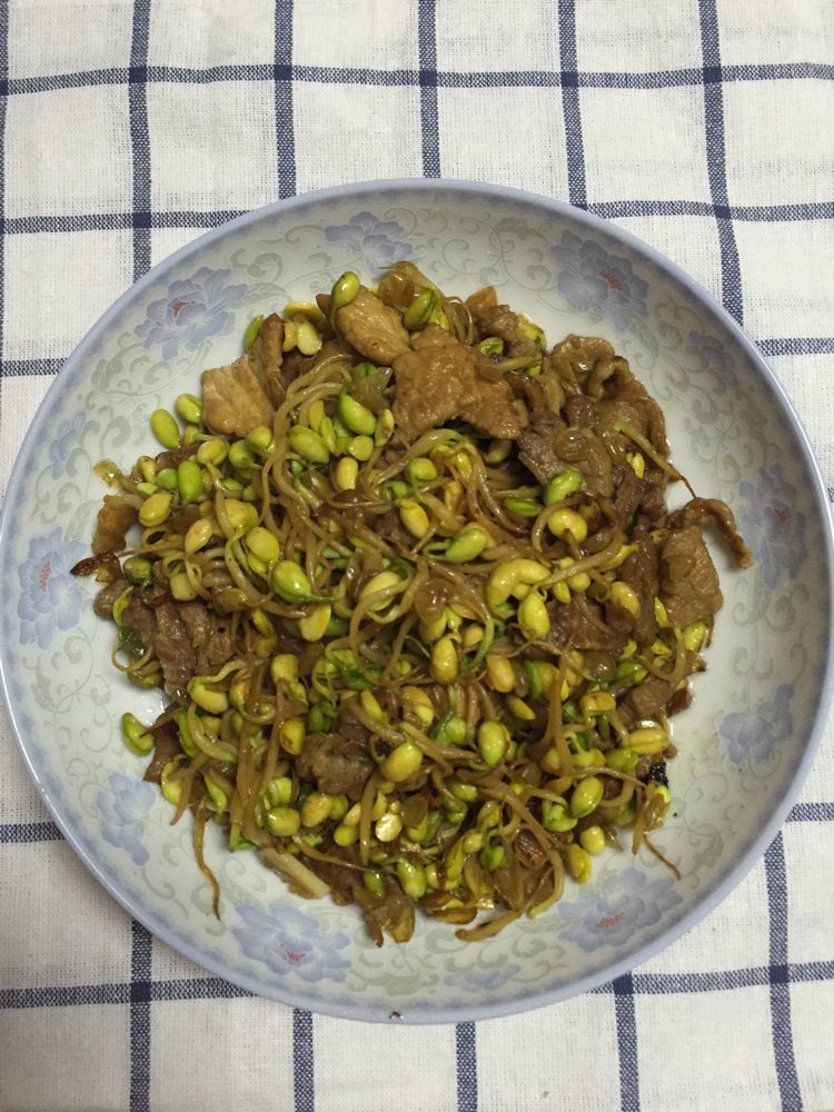 黄豆芽跑肉片（煎饼卷黄豆芽）的做法图解3