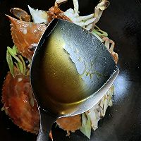 快手家常菜-螃蟹炒年糕～的做法图解8