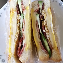 超好吃的芝士夹心三明治