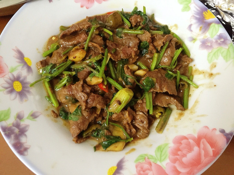 小炒黄牛肉的做法