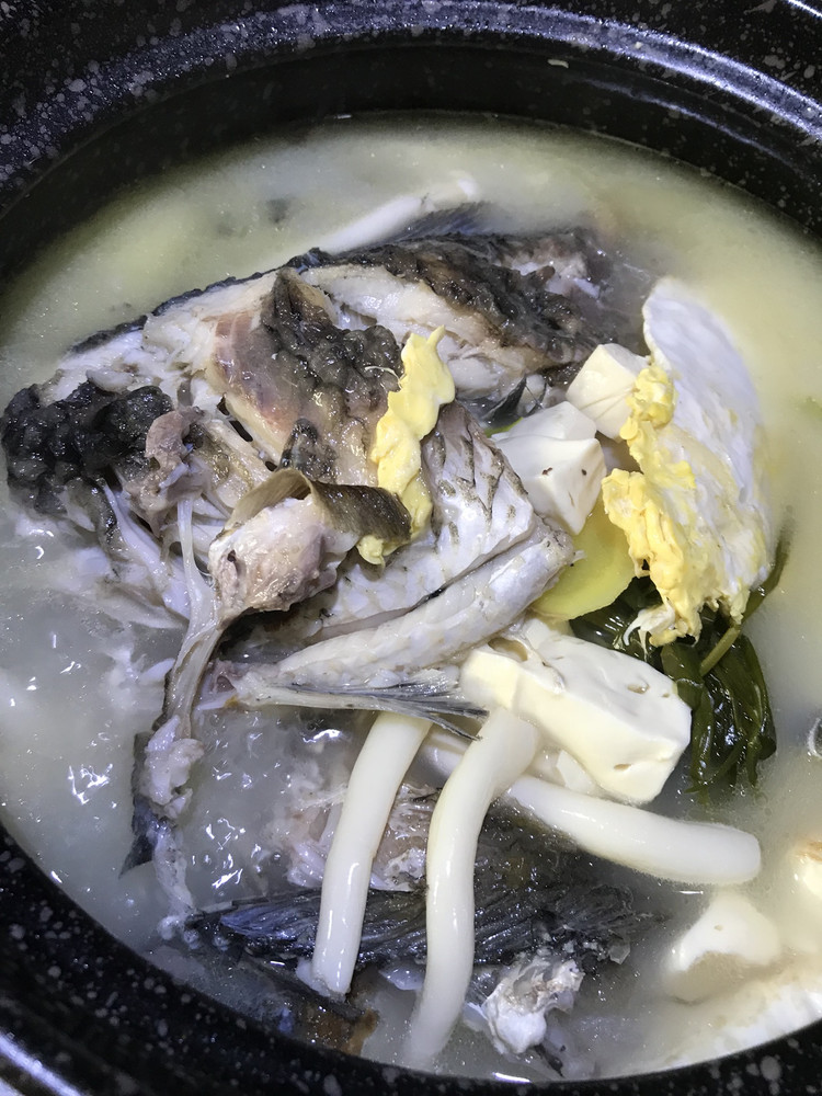 砂锅鲫鱼大补汤的做法