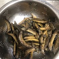 干煸泥鳅的做法图解12
