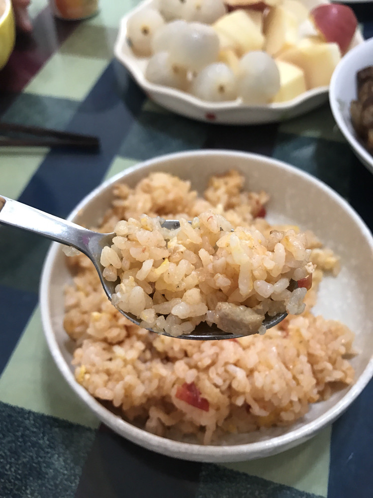猪油蒜香番茄炒饭的做法