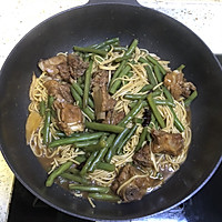 豆角排骨焖面的做法图解9