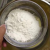 六连模小蛋糕的做法图解4