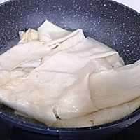 #《风味人间》美食复刻大挑战#凉拌豆皮的做法图解3