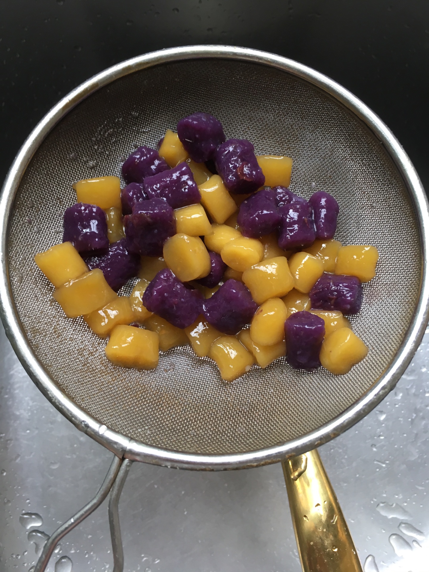 芒果芋圆椰汁🥥西米露