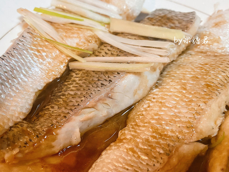 鲈鱼两吃：清蒸鱼柳&鱼骨豆腐汤的做法