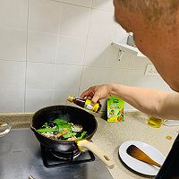 #做饭吧！亲爱的#荷塘小炒的做法图解4