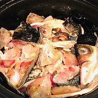 #酱香砂锅鱼头的做法图解4