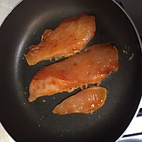 奥尔良鸡排三明治 自己腌制好吃的奥尔良鸡胸肉 低卡又美味的做法图解5