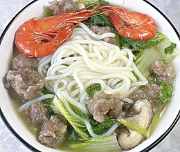 #立冬第一补# 多料煮米粉的做法
