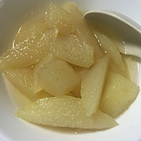 冰糖炖雪梨的做法图解3