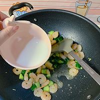 #味达美·名厨汁味正当夏#快手菜 减肥减脂菜 清炒虾仁的做法图解5