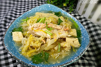 酸菜鱼腩冻豆腐