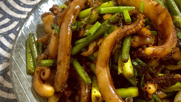 蒜苔爆炒鱿鱼须
