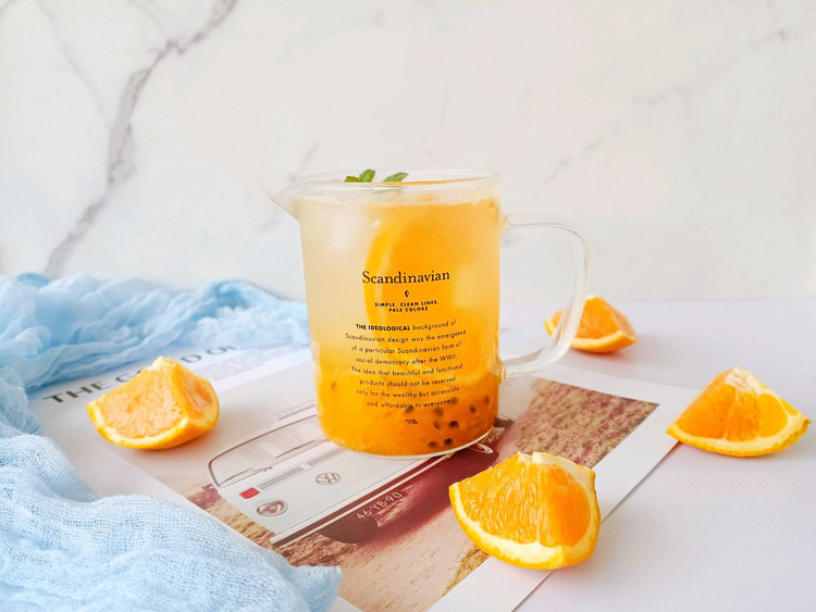 百香果香橙气泡水——制作简单又好喝！的做法