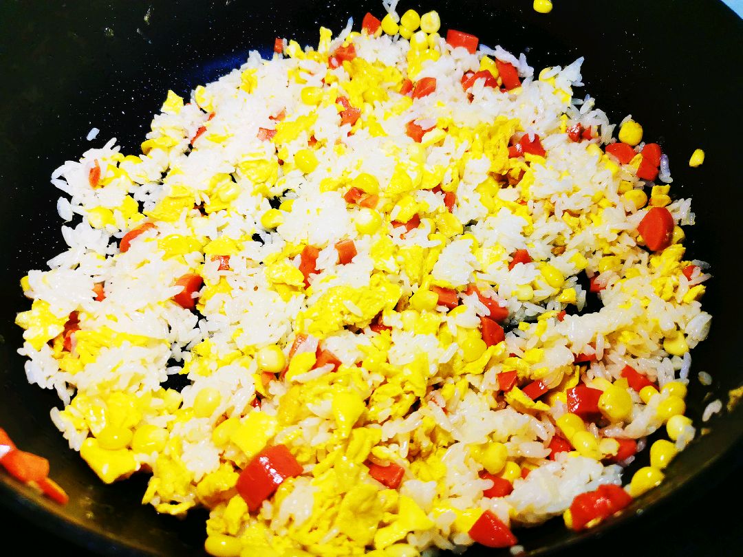 火腿鸡蛋炒饭,火腿鸡蛋炒饭的家常做法 - 美食杰火腿鸡蛋炒饭做法大全