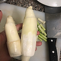 五花肉炒茭白的做法图解2