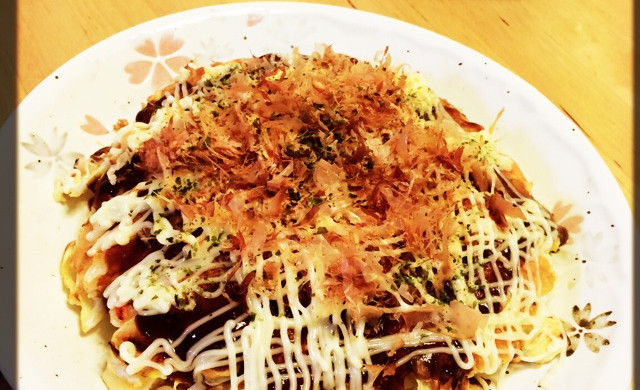 日本料理“大阪烧”（お好み焼き）