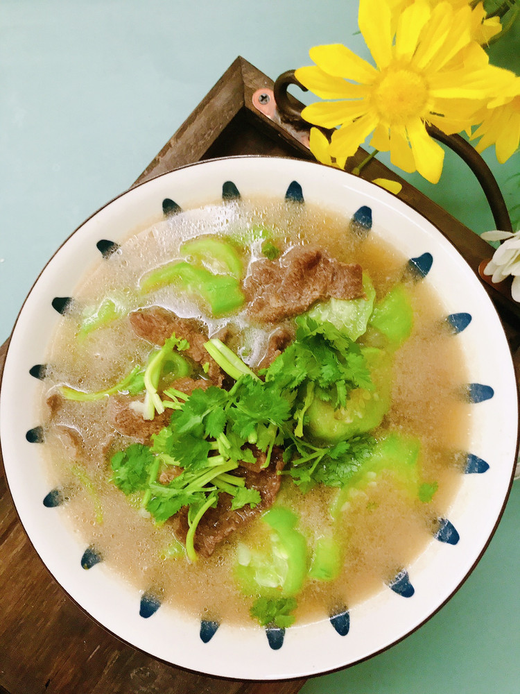 牛肉丝瓜汤的做法