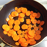 胡萝卜炖牛肉的做法图解3