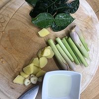 泰式绿咖喱鸡的做法图解5