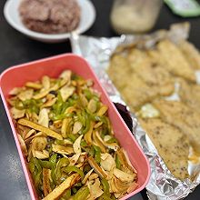 青椒炒杏鲍菇（微波炉版）