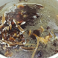 #广东靓汤#茶树菇猪骨汤的做法图解4