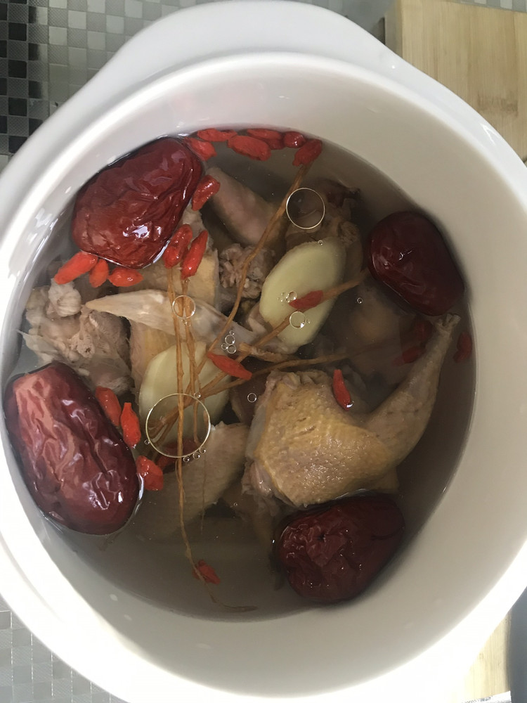 鸽子汤炖盅的做法