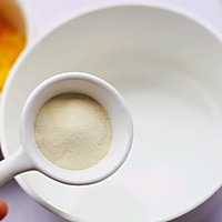 #精品菜谱挑战赛#香甜爽滑的芒果牛奶布丁的做法图解2